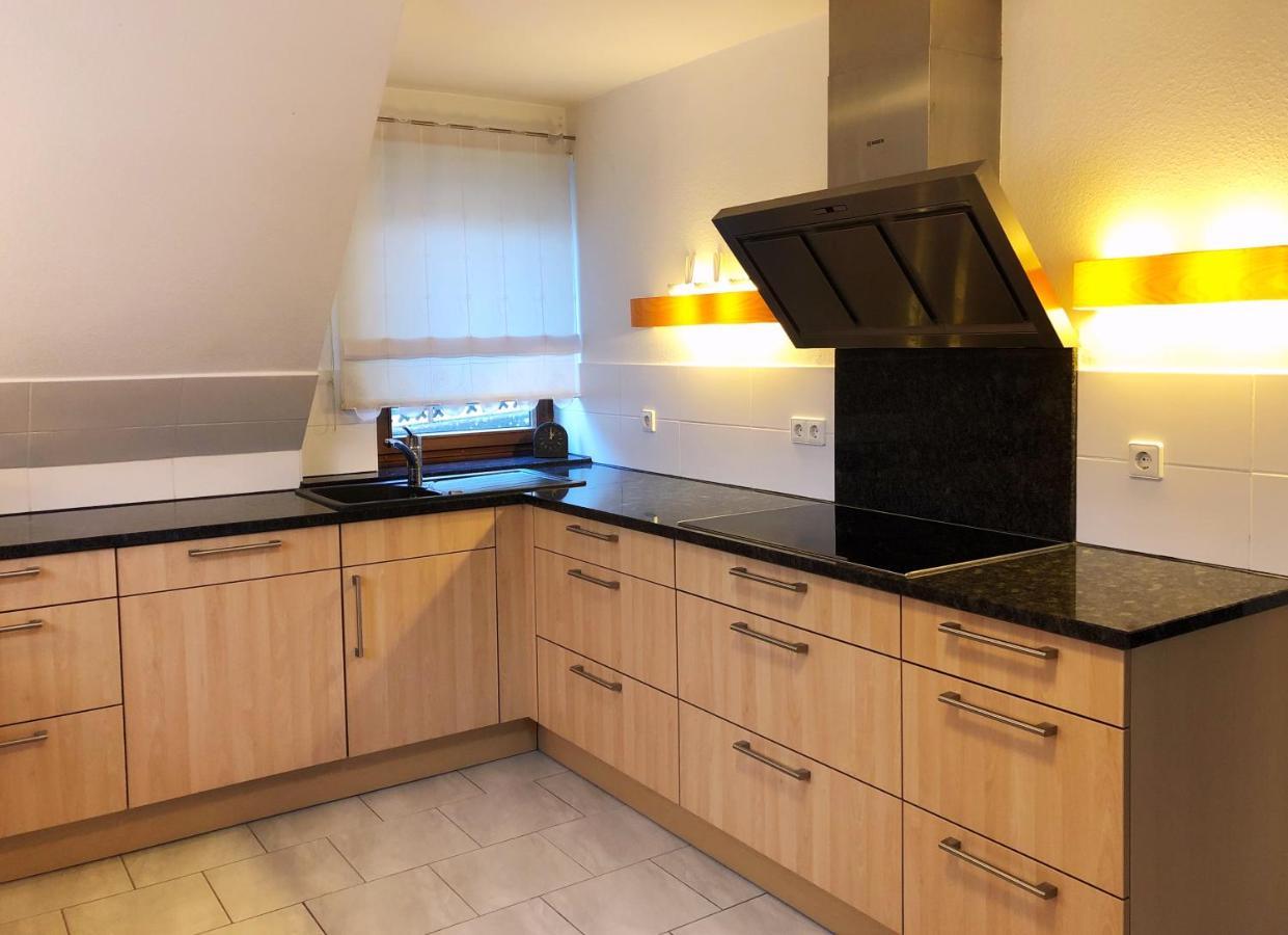Grosse Wohnung Mit 2 Schlafzimmern Altensteig Exterior foto
